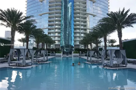 851 NE 1st Avenue Miami FL 33132
