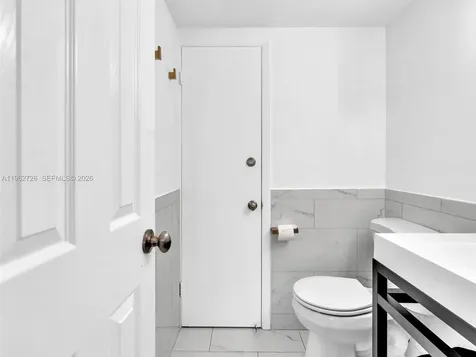 1345 West Avenue Miami Beach FL 33139