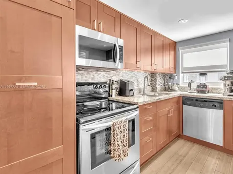1345 West Avenue Miami Beach FL 33139