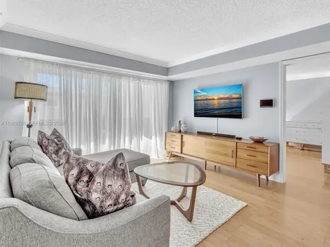 1345 West Avenue Miami Beach FL 33139