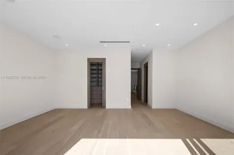 290 NW 48th Street Miami FL 33127