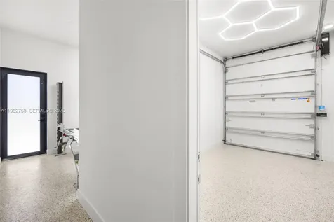 290 NW 48th Street Miami FL 33127