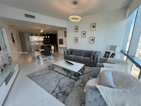 851 NE 1st Avenue Miami FL 33132
