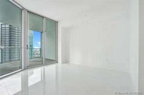851 NE 1st Avenue Miami FL 33132