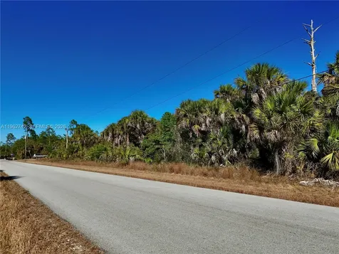 131 Navarra Avenue S Lehigh Acres FL 33974