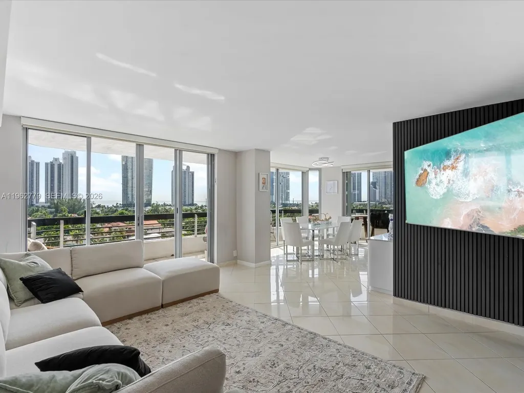 19195 NE 36th Court Aventura FL 33180