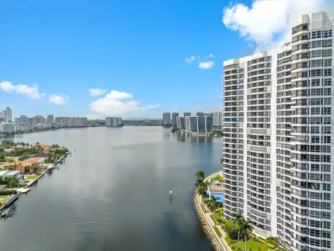 19195 NE 36th Court Aventura FL 33180