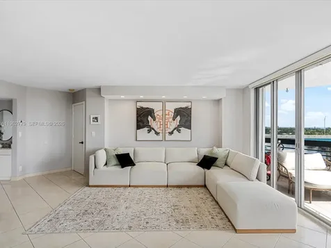 19195 NE 36th Court Aventura FL 33180