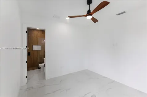 4330 NW 34th Avenue Cape Coral FL 33993