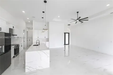 4330 NW 34th Street Cape Coral FL 33993