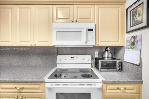 4160 Inverrary Drive Lauderhill FL 33319