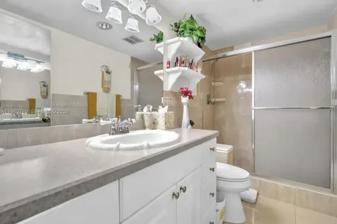 4160 Inverrary Drive Lauderhill FL 33319