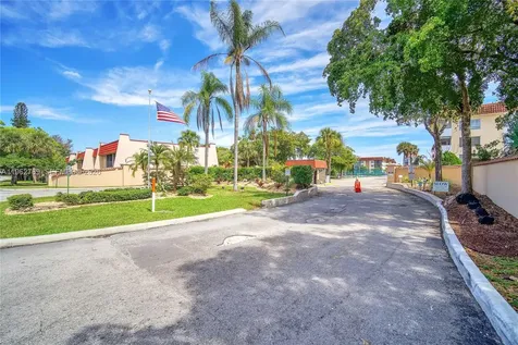 4160 Inverrary Drive Lauderhill FL 33319