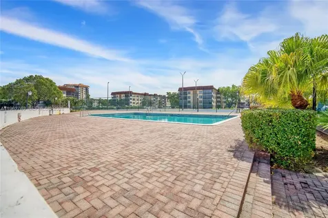 4160 Inverrary Drive Lauderhill FL 33319