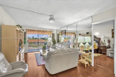 4160 Inverrary Drive Lauderhill FL 33319