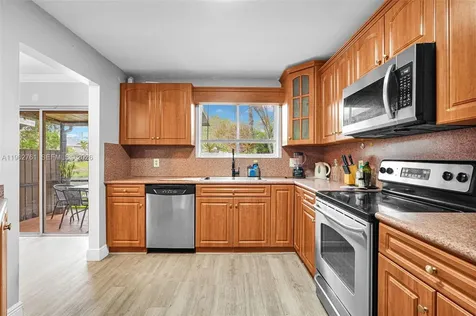 2149 W Discovery Circle W Deerfield Beach FL 33442