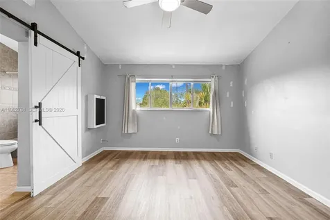 2149 W Discovery Circle W Deerfield Beach FL 33442
