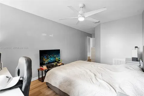 2149 W Discovery Circle W Deerfield Beach FL 33442