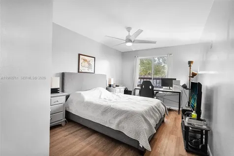 2149 W Discovery Circle W Deerfield Beach FL 33442