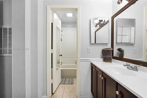2149 W Discovery Circle W Deerfield Beach FL 33442