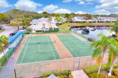 2149 W Discovery Circle W Deerfield Beach FL 33442