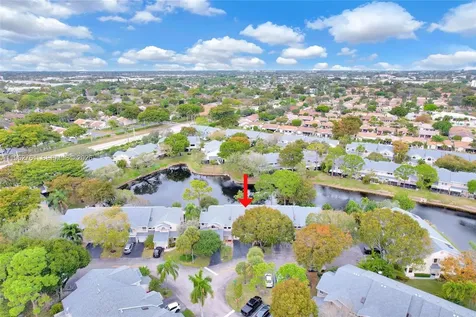 2149 W Discovery Circle W Deerfield Beach FL 33442
