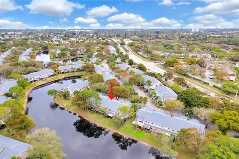 2149 W Discovery Circle W Deerfield Beach FL 33442