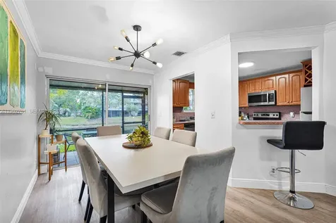 2149 W Discovery Circle W Deerfield Beach FL 33442