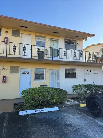 2940 NE 203rd Street Aventura FL 33180