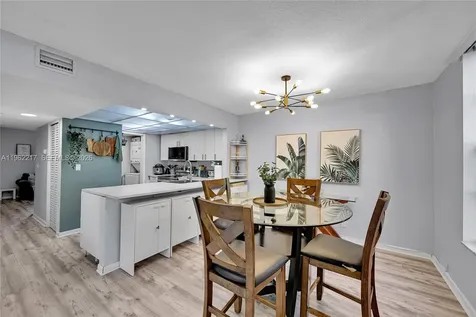 781 SE 1st Way Deerfield Beach FL 33441