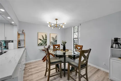 781 SE 1st Way Deerfield Beach FL 33441