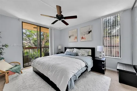 781 SE 1st Way Deerfield Beach FL 33441
