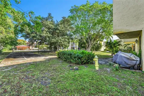 781 SE 1st Way Deerfield Beach FL 33441