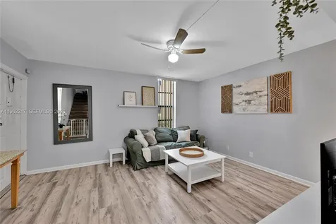 781 SE 1st Way Deerfield Beach FL 33441