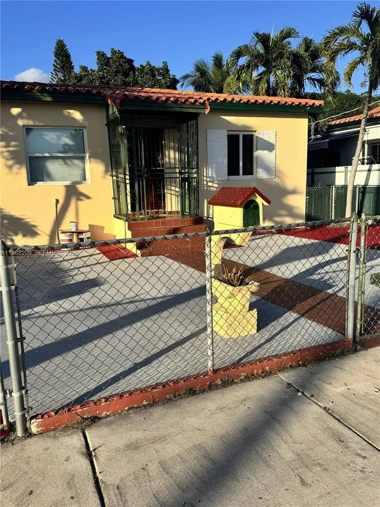 3445 NW 2nd Street Miami FL 33125