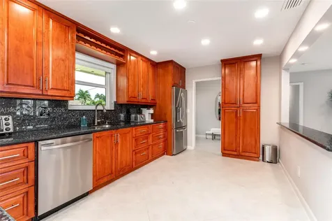 21320 NE 25th Court Miami FL 33180