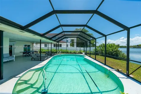 21320 NE 25th Court Miami FL 33180