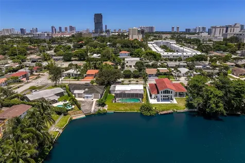21320 NE 25th Court Miami FL 33180
