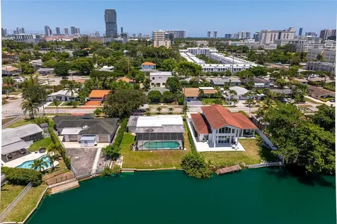 21320 NE 25th Court Miami FL 33180