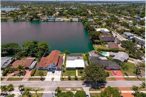 21320 NE 25th Court Miami FL 33180