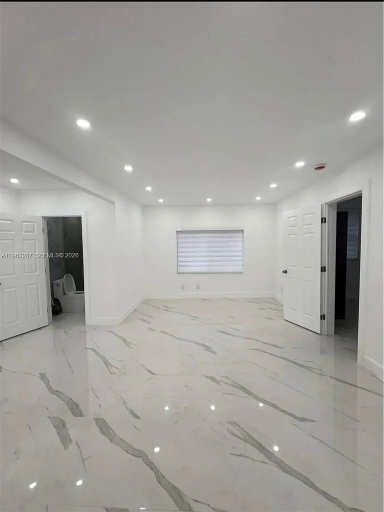1015 S 17th Avenue Hollywood FL 33020