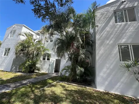 1015 S 17th Avenue Hollywood FL 33020