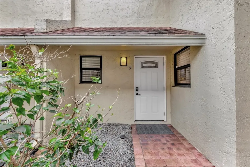 499 SE 13th Street Fort Lauderdale FL 33316