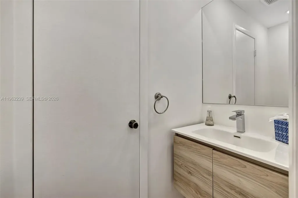 499 SE 13th Street Fort Lauderdale FL 33316