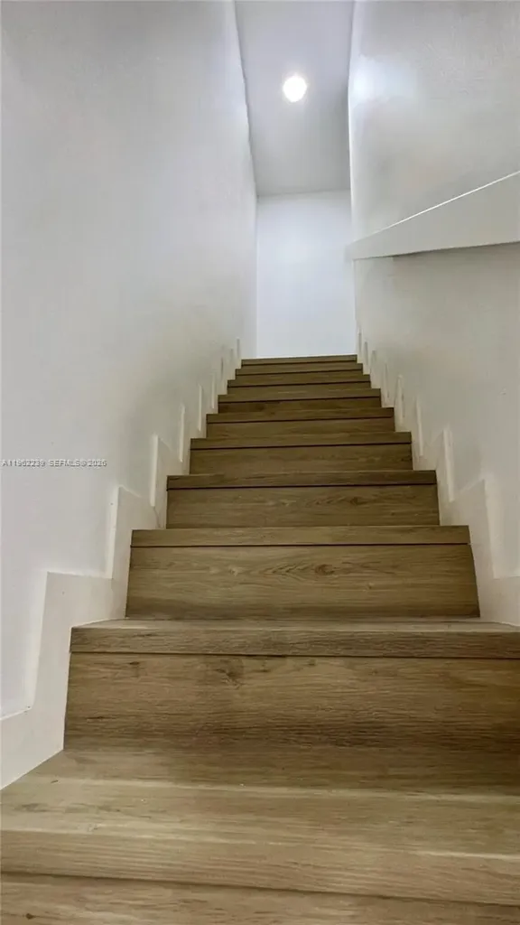 499 SE 13th Street Fort Lauderdale FL 33316