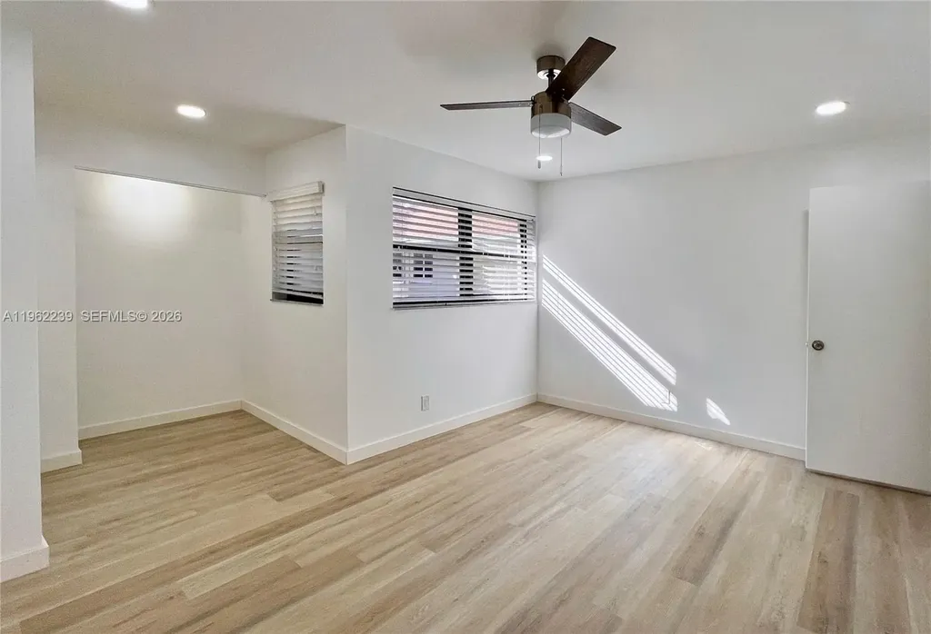 499 SE 13th Street Fort Lauderdale FL 33316