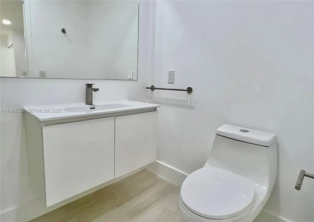 499 SE 13th Street Fort Lauderdale FL 33316