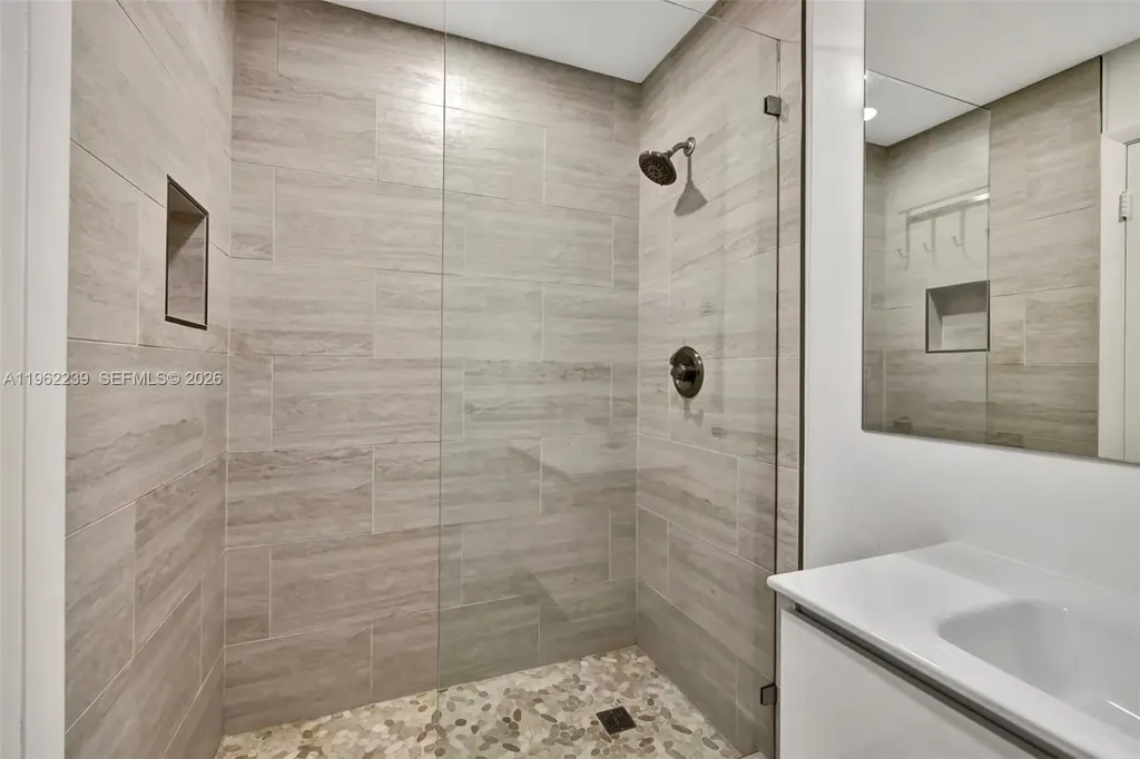 499 SE 13th Street Fort Lauderdale FL 33316