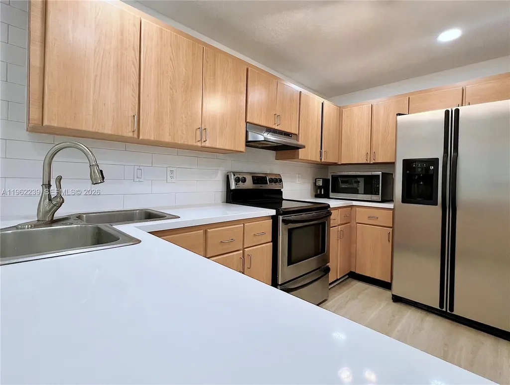 499 SE 13th Street Fort Lauderdale FL 33316