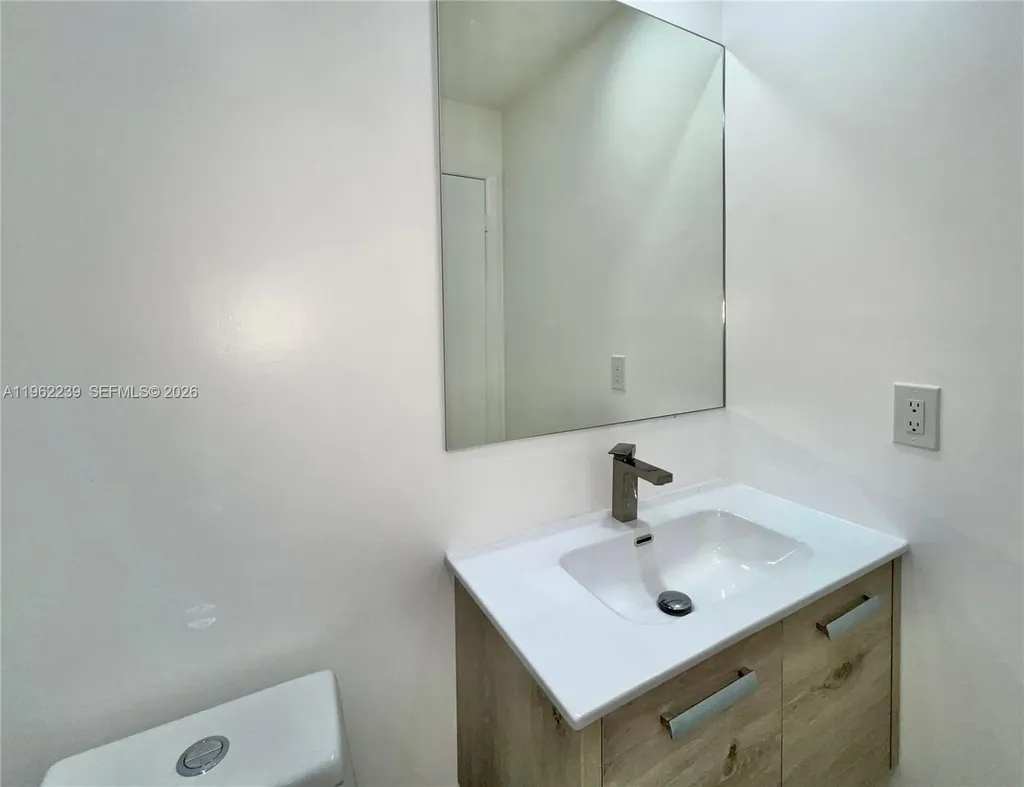 499 SE 13th Street Fort Lauderdale FL 33316